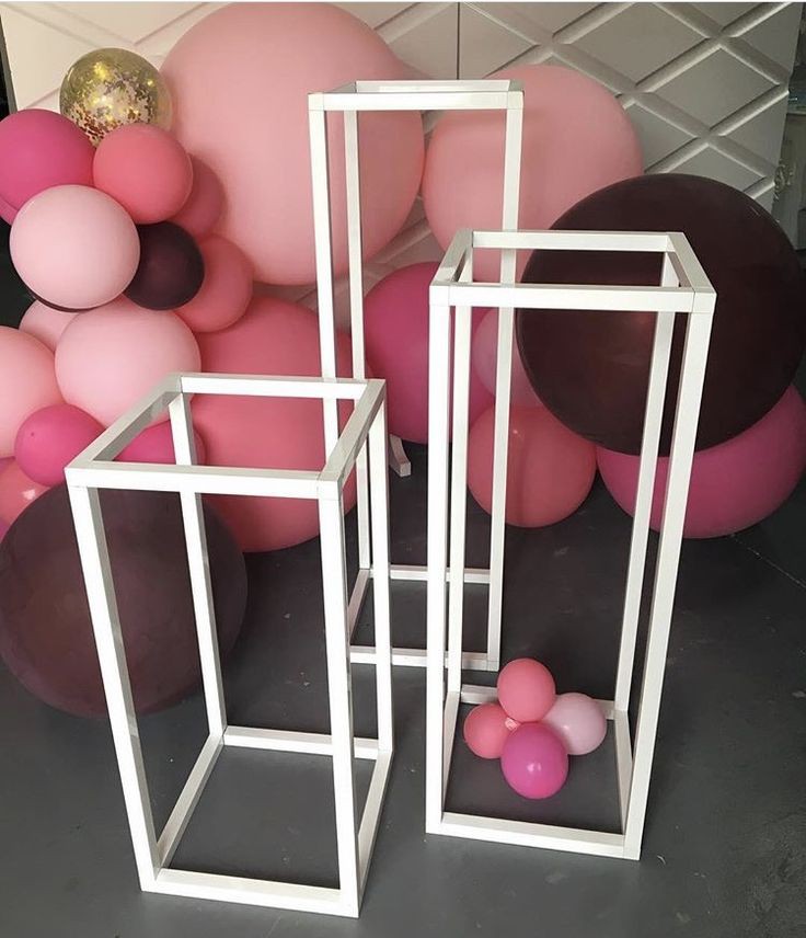 MS Party decor stand